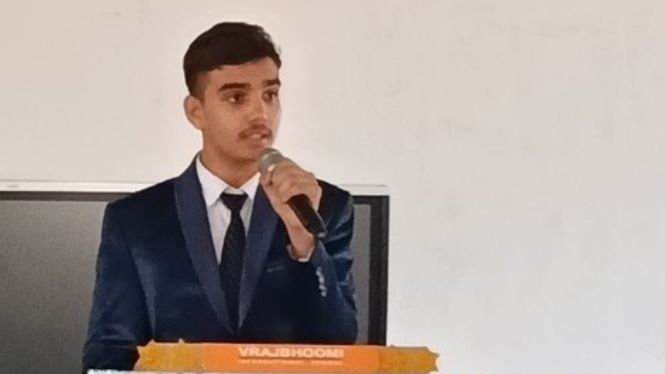 English Declamation Competition (Std VIII & IX)